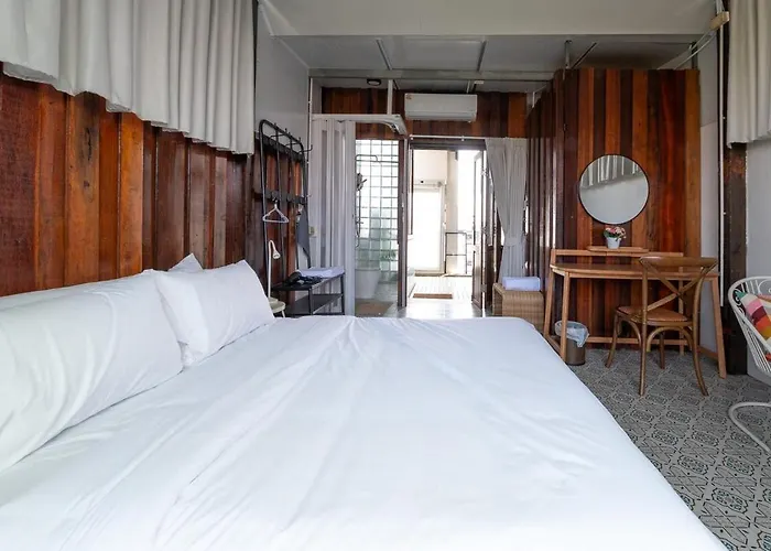 Apartment Rooftop At Ladprao The Mall Bangkapi Bts 4br With Lift Bangkok