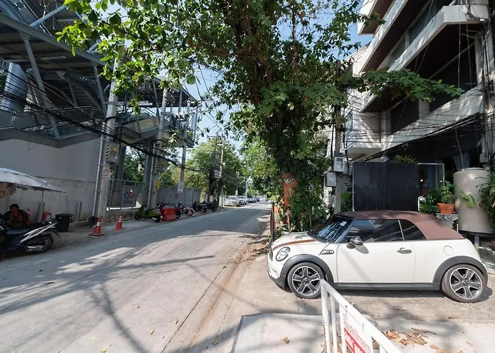 Rooftop At Ladprao The Mall Bangkapi Bts 4br With Lift * Bangkok